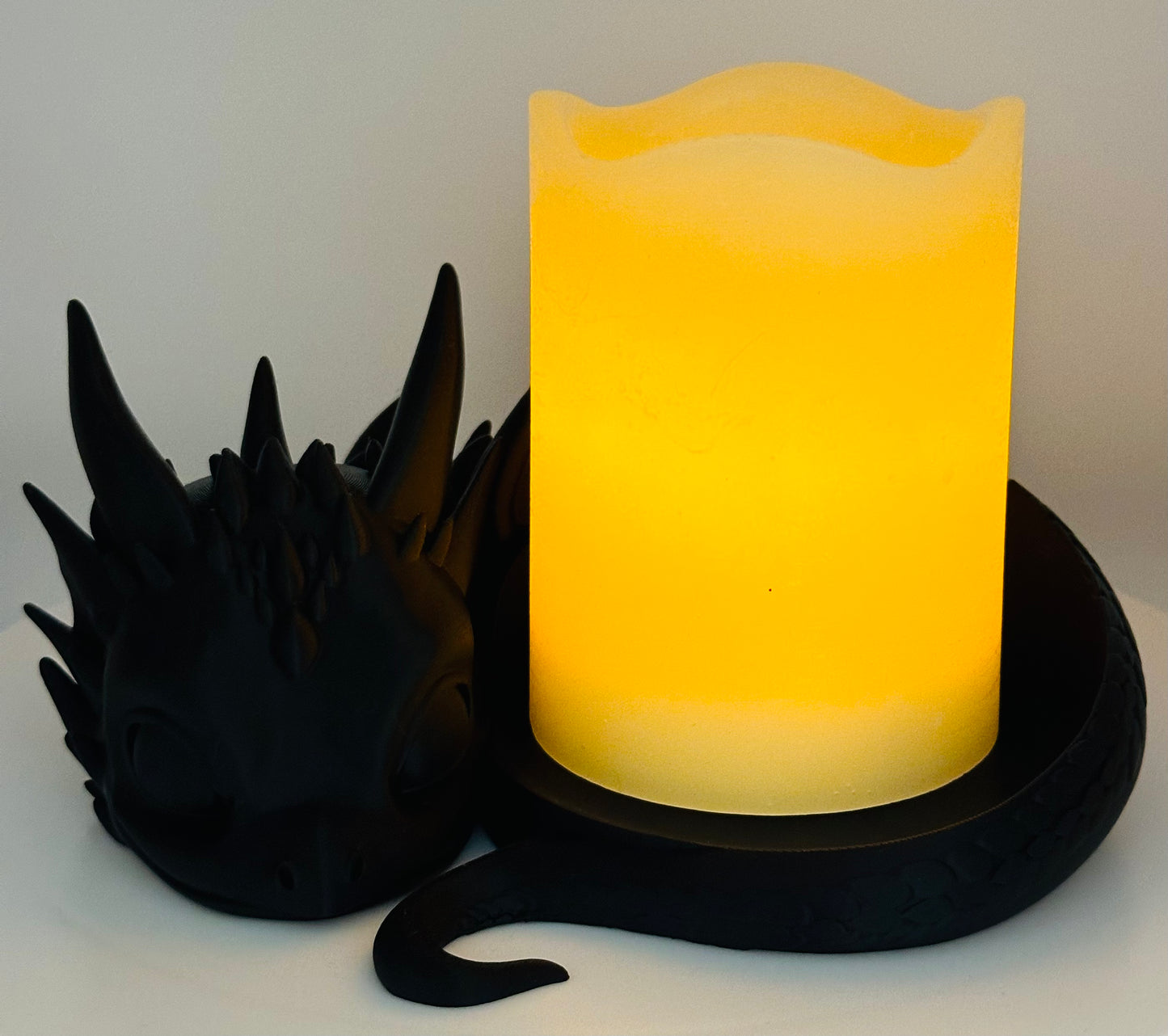 Drachenhalter für die Echo Dot 3. Generation