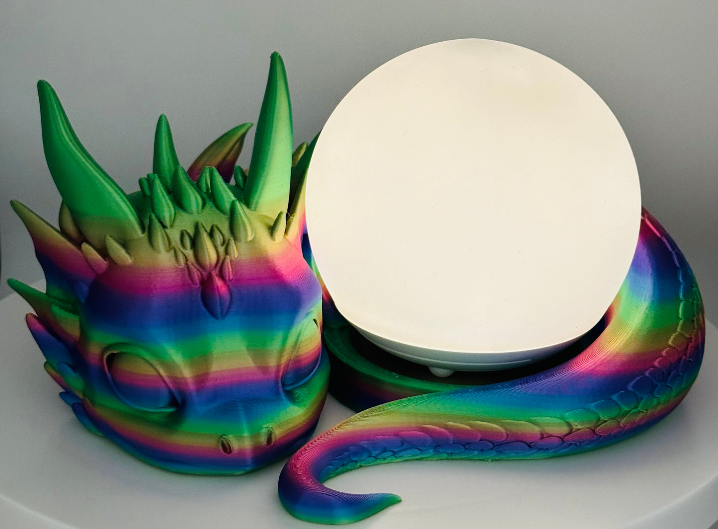 Drachenhalter für die Echo Dot 5. Generation